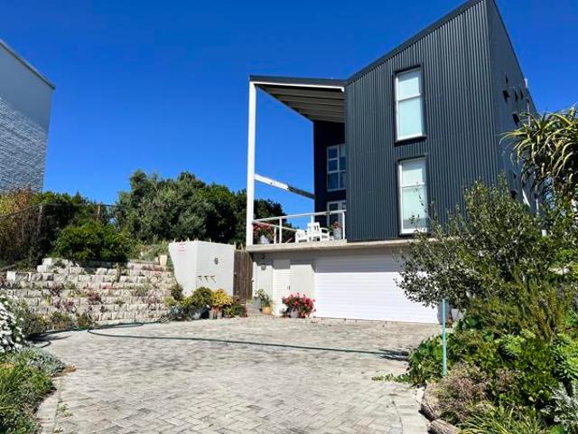 House for rent in Cape St Francis, Eastern Cape