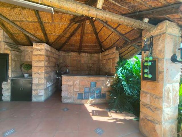 House for rent in Waterkloof, Gauteng