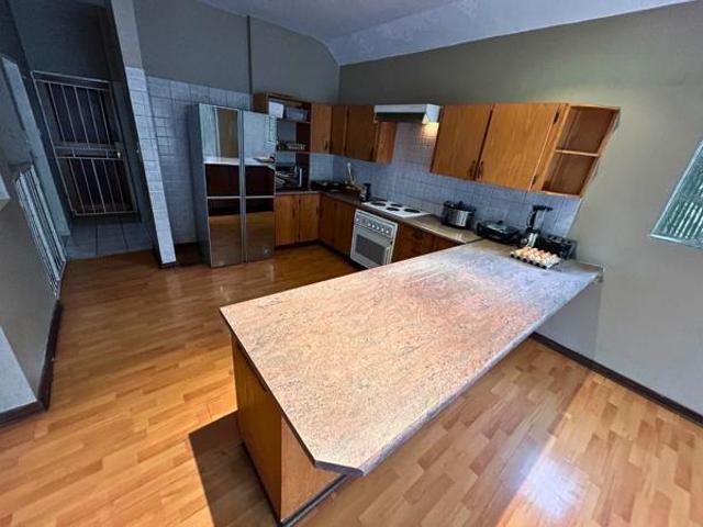 House for rent in Waterkloof, Gauteng
