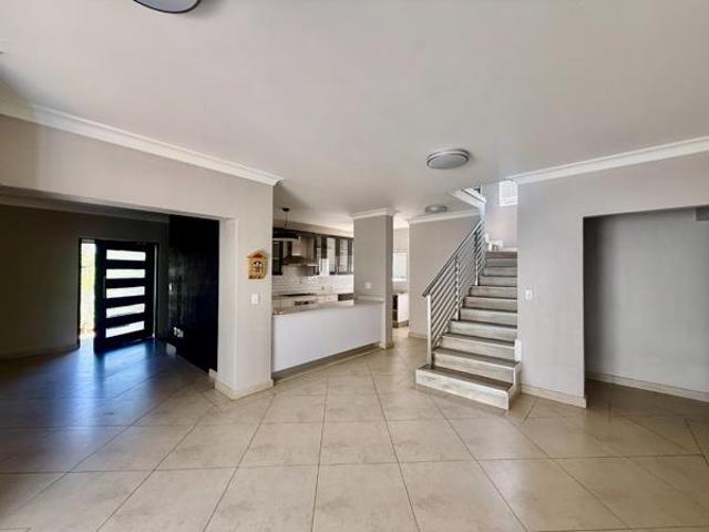 House for rent in North West