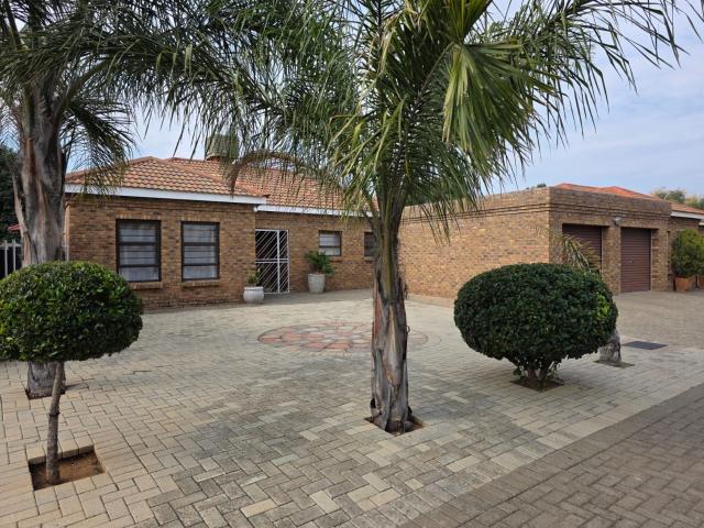 House for sale in Frances Baard, Northern Cape