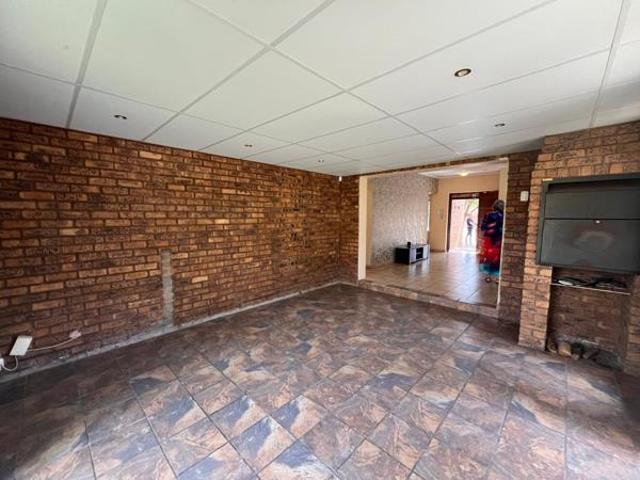 House for sale in Kimberley, Frances Baard District Municipality