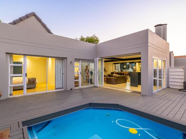 House for sale in Sandton, City of Johannesburg Metropolitan Municipality