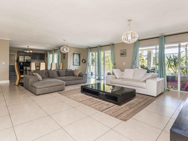 Apartment for sale in Western Cape