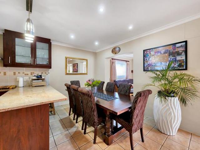 House for sale in Cape Town, Western Cape