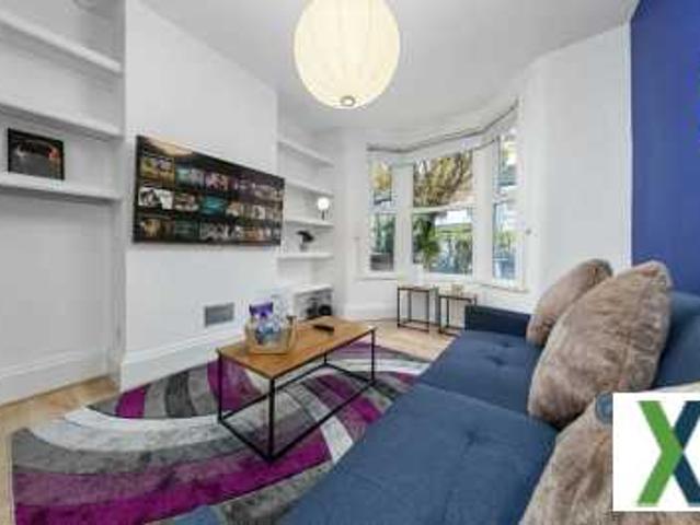 House for sale in Leytonstone