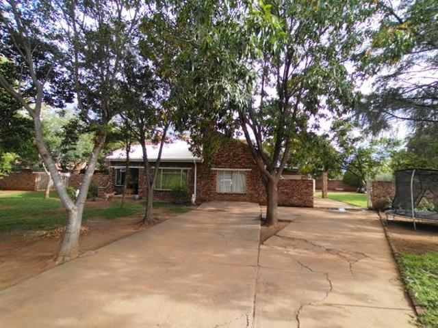 House for sale in Dr Ruth Segomotsi Mompati District Municipality, North West