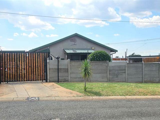 House for sale in Johannesburg, North & Sandton