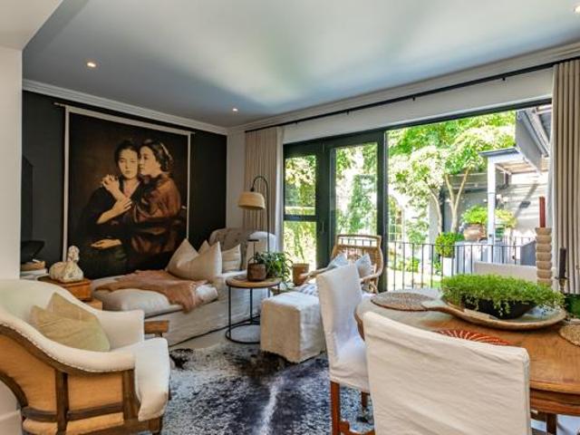 House for sale in Cape Town, Western Cape