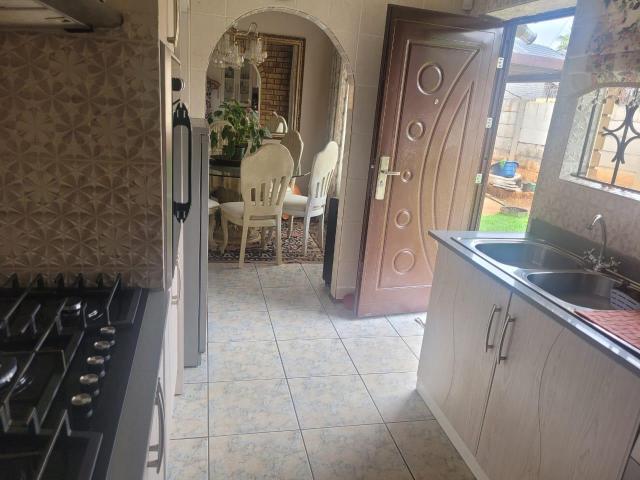 House for sale in Akasia, Gauteng