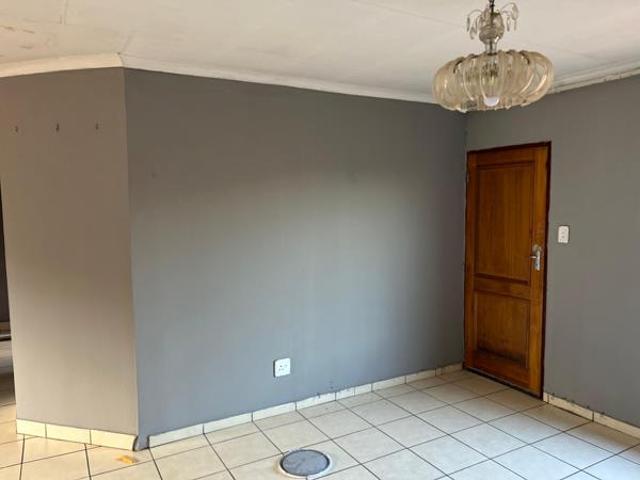 House for rent in Waterkloof, Gauteng