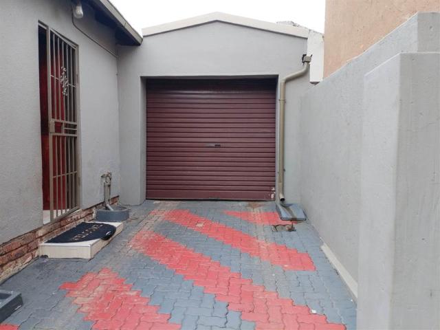 House for sale in Vosloorus, Gauteng