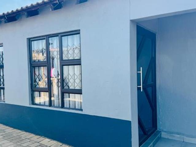 House for rent in Vosloorus, Gauteng