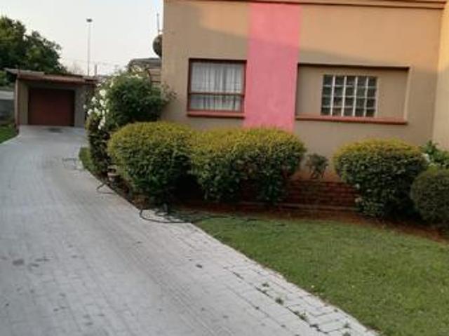 House for sale in Johannesburg, City of Johannesburg Metropolitan Municipality