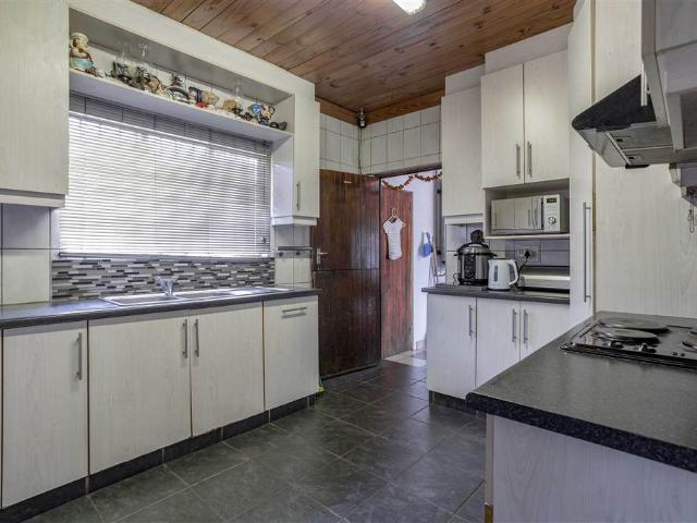 House for sale in Seaview, Kwazulu-natal