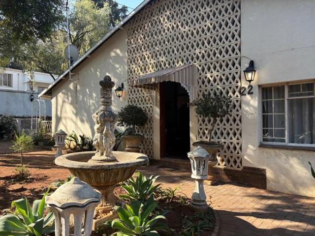 House for rent in Waterkloof, Gauteng