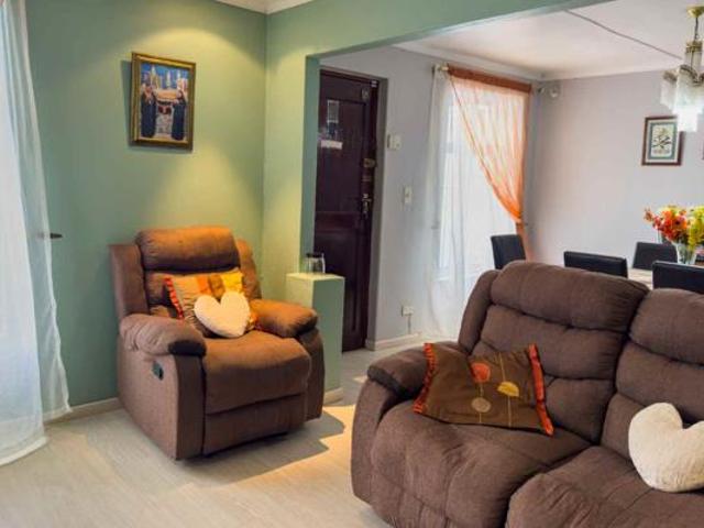 House for sale in Cape Town, Western Cape