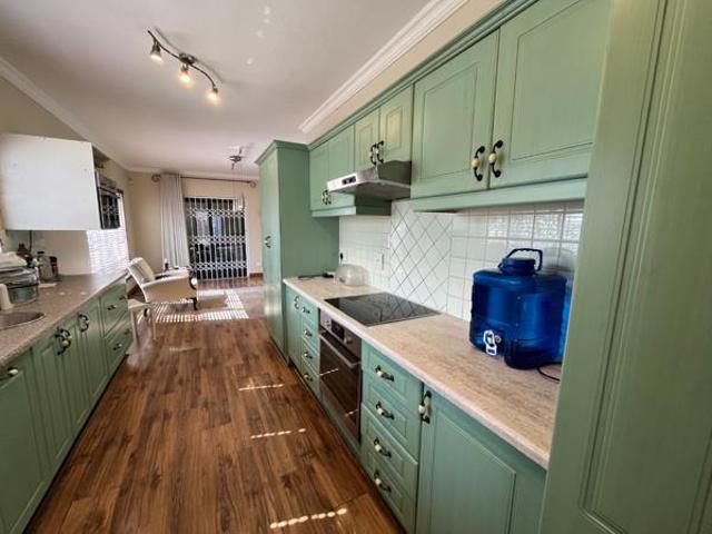 House for rent in Waterkloof, Gauteng