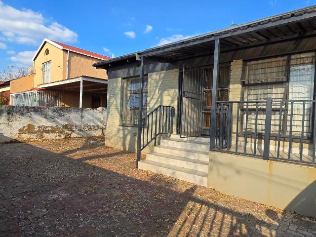 House for rent in Vosloorus, Gauteng