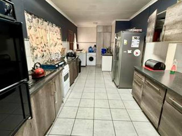 House for sale in Secunda, Govan Mbeki