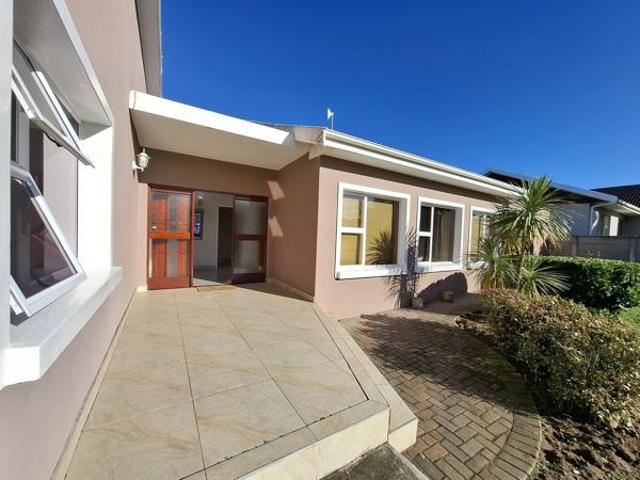 House for sale in Port Elizabeth, Eastern Cape
