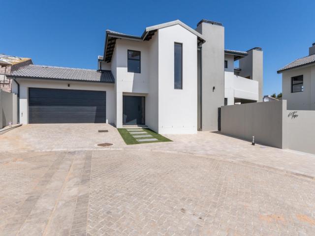 House for sale in West Coast, Britannia Bay
