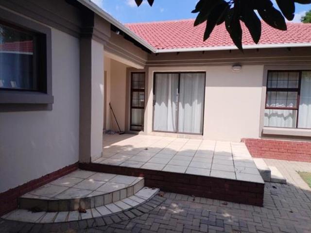 House for rent in Vosloorus, Gauteng