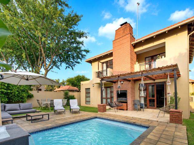 House for sale in Sandton, City of Johannesburg Metropolitan Municipality