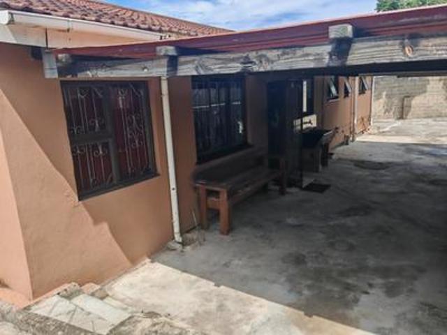 House for sale in Umkomaas, Kwazulu-natal