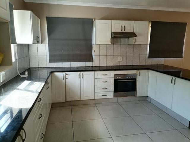 House for rent in Seaview, Kwazulu-natal