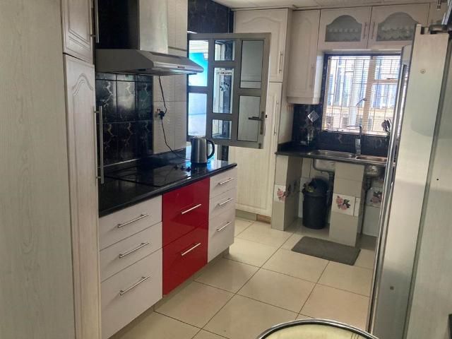 House for sale in Seaview, Kwazulu-natal