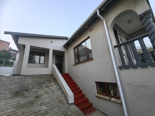 House for rent in Chatsworth, Kwazulu-natal