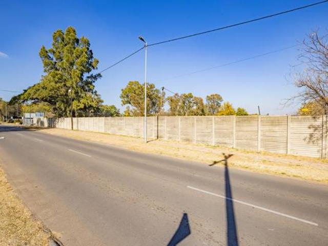 House for sale in Vosloorus, Gauteng