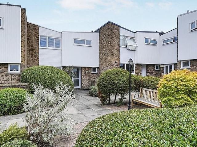 House for rent in London Borough of Croydon, Greater London