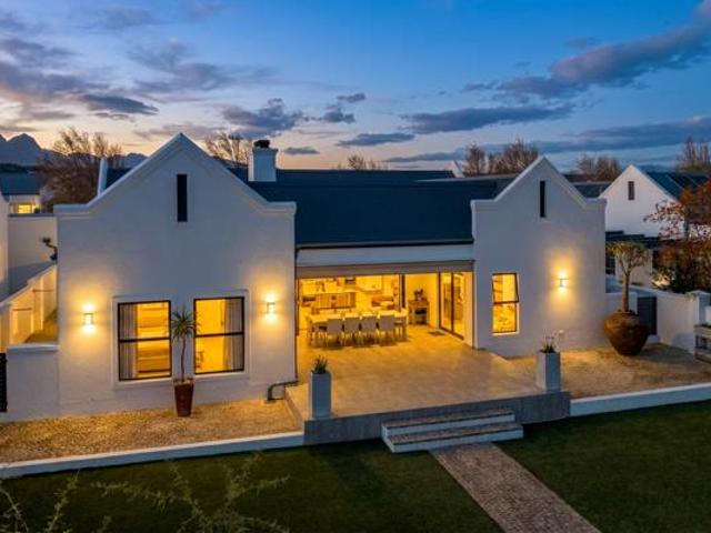 House for sale in Cape Town, Western Cape