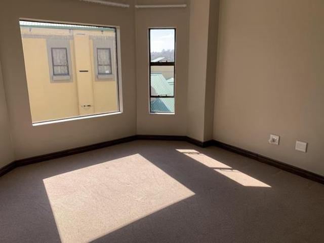 House for rent in Waterkloof, Gauteng