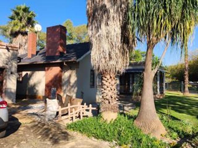 House for sale in Waterkloof, Gauteng