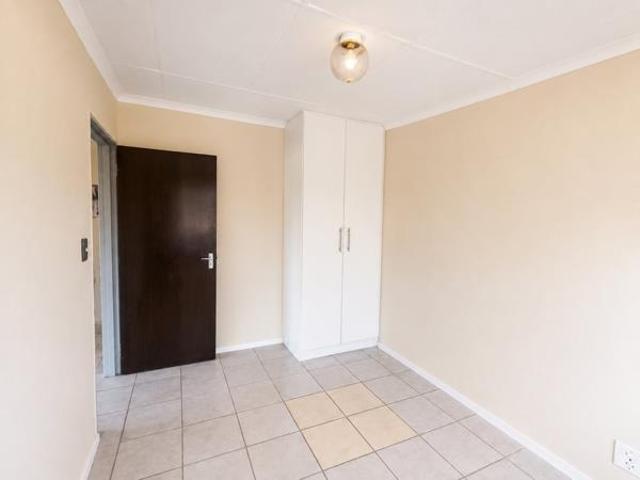 House for rent in Waterkloof, Gauteng