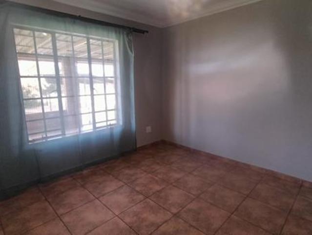 House for rent in Waterkloof, Gauteng