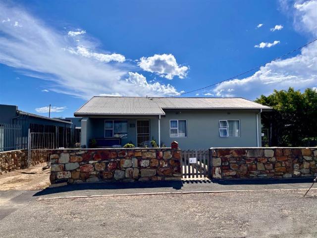 House for sale in Groot Brak Rivier, Western Cape