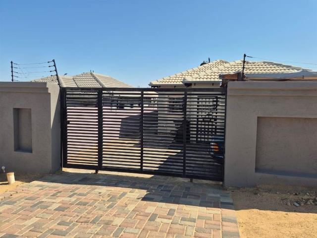 House for sale in Vosloorus, Gauteng