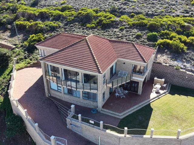 House for sale in Groot Brak Rivier, Western Cape