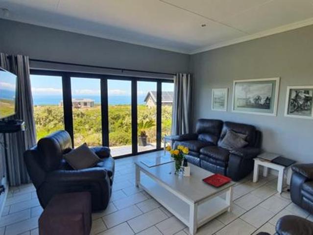 House for sale in Groot Brak Rivier, Western Cape
