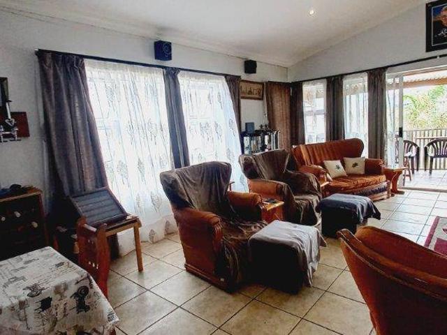 House for sale in Groot Brak Rivier, Western Cape