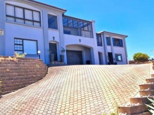 House for sale in Groot Brak Rivier, Western Cape