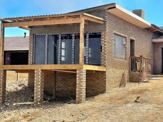 House for sale in Mossel Bay, Western Cape