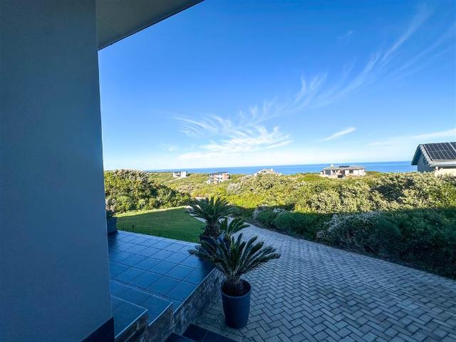 House for sale in Groot Brak Rivier, Western Cape
