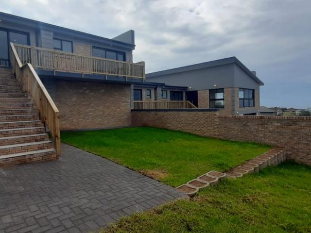 House for sale in Groot Brak Rivier, Western Cape
