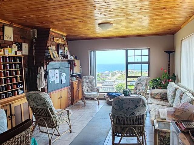 House for sale in Groot Brak Rivier, Western Cape