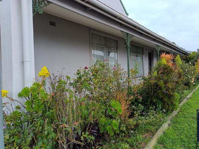 House for sale in West Coast, Riebeeck Valley